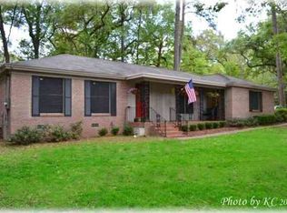 2107 Skyland Dr, Tallahassee, FL 32303