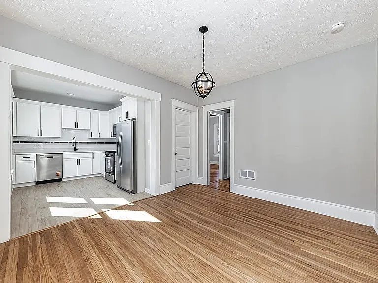 418 Buell Ave #1 — Photo 7