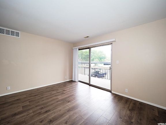 3rd image of 4853 S Woodbridge Dr APT 46