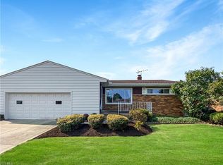 1616 Mallard Dr, Mayfield Heights, OH 44124