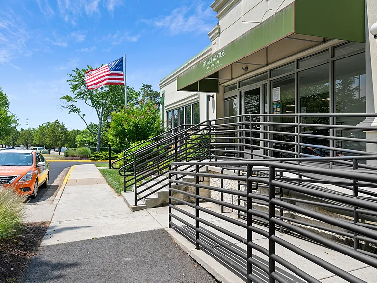 Stuart Woods Apartments — Photo 4