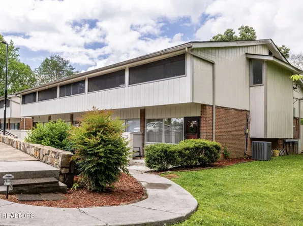 2806 Suncrest Rd APT 4, Pigeon Forge, TN 37863