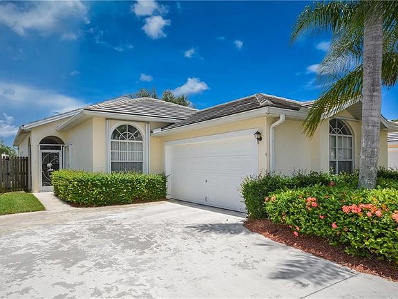 2nd image of 3480 SW Pindo Palm Ln