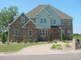 101 Pinehurst Ct, Mountain Home, AR 72653