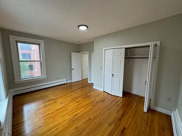 7 Trumbull St #3 — Photo 8