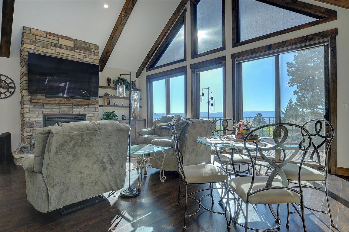 next background image