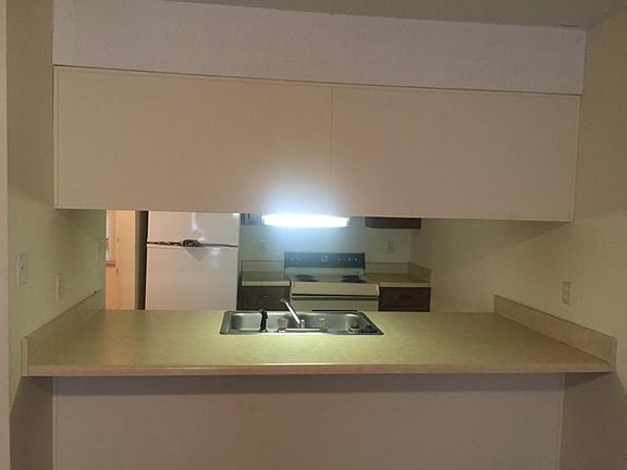 3rd image of 508 Landview St APT C