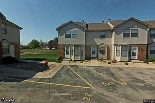 1st image of 1717 SW Parkridge Dr