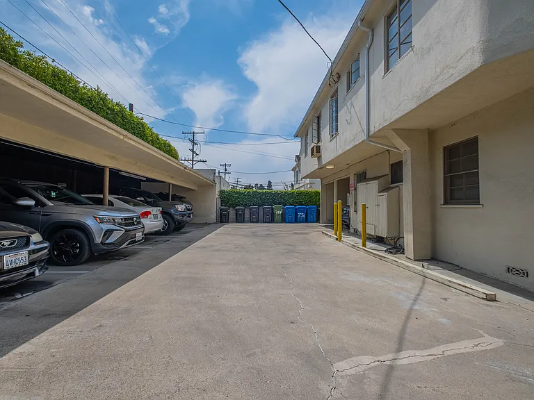 756 S Plymouth Blvd #6 — Photo 19