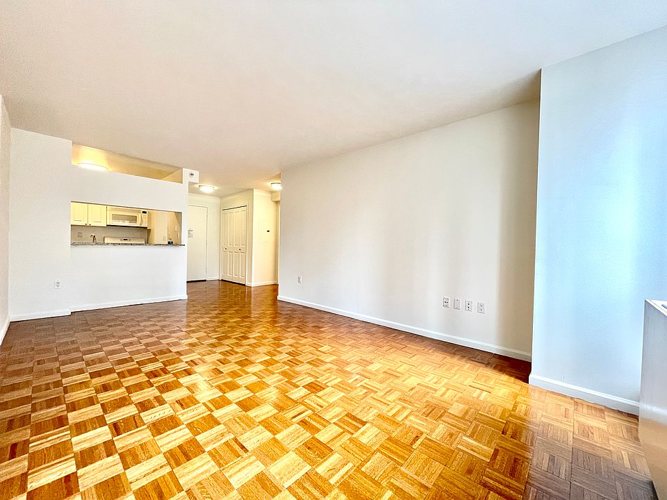 1st image of 350 W 43rd St APT 36B