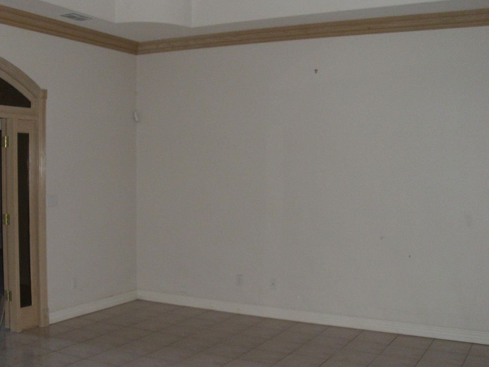 2nd image of 1606 Solar Dr