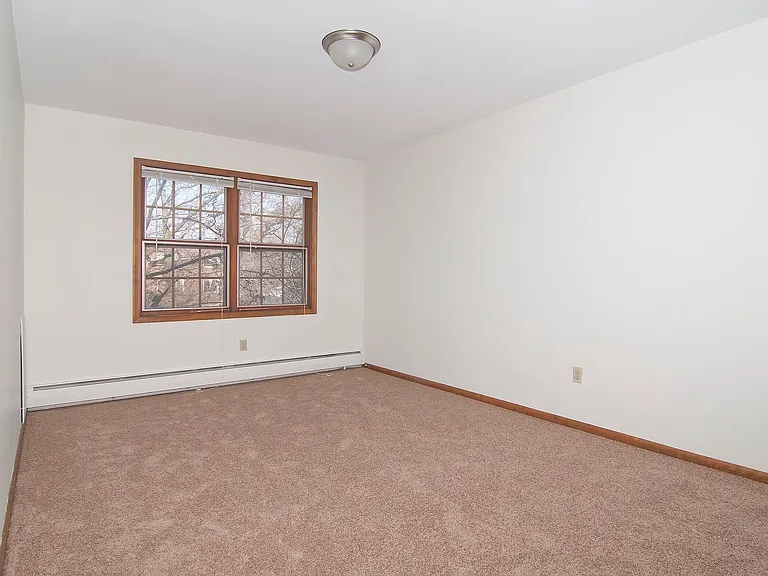 515 Cleveland Ave S — Photo 5