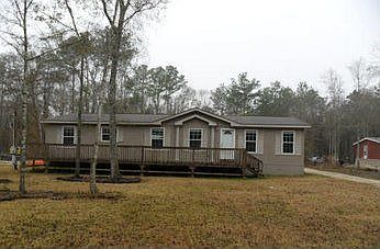 1st image of 17765 Oaks Dr