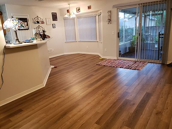 3rd image of 6628 Hallendale Dr