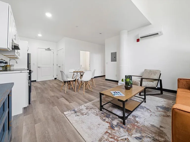 401 Olo Street - Former Church Parish Converted In Luxury Apartments! — Photo 8