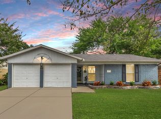 6517 Meadowview Ln, Watauga, TX 76148