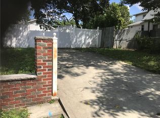 596 Penn St, Perth Amboy, NJ 08861