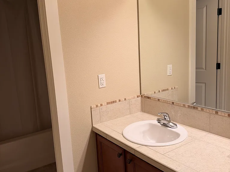 620 SW 171st Ave — Photo 7
