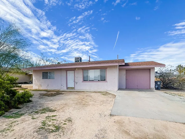 6256 Lupine Ave — Photo 1