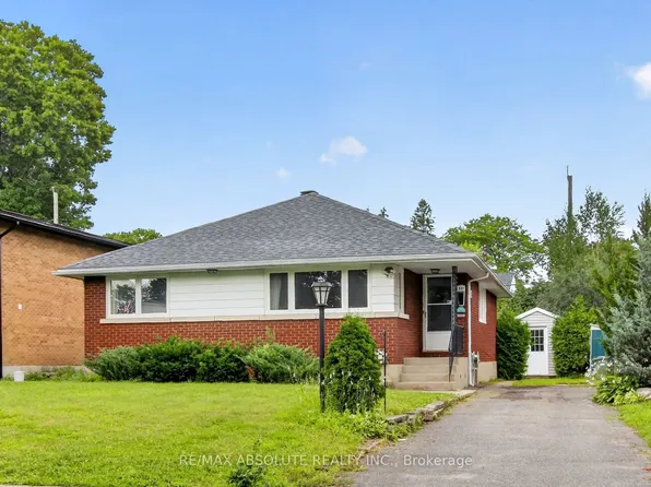 511 Penhill Ave, Ottawa, ON K1G 0V5
