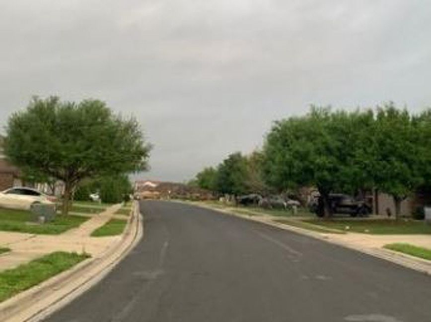 Exterior Neighborhood (street photo)