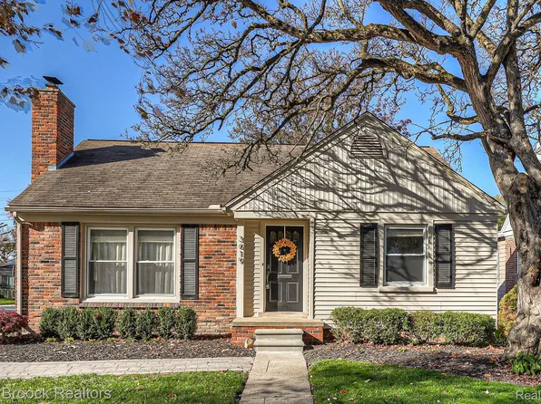 3619 Wakefield Rd, Berkley, MI 48072