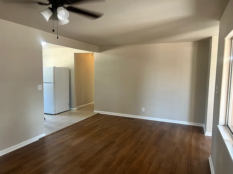 88 Rose Dr — Photo 11