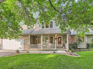 8934 Rosewood Ln N, Maple Grove, MN 55369