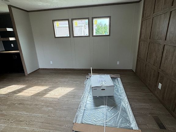 2nd image of 2605 Candace Ct