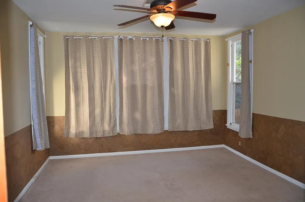 3 bed, 2.0 bath, 1390 sqft, $2,000 — Photo 4