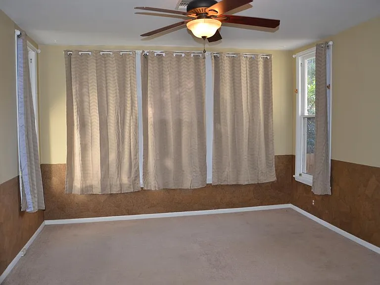 511 Spike Dr — Photo 4
