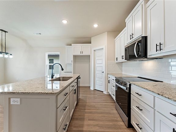 5th image of 1712 Gerald Shay Rd