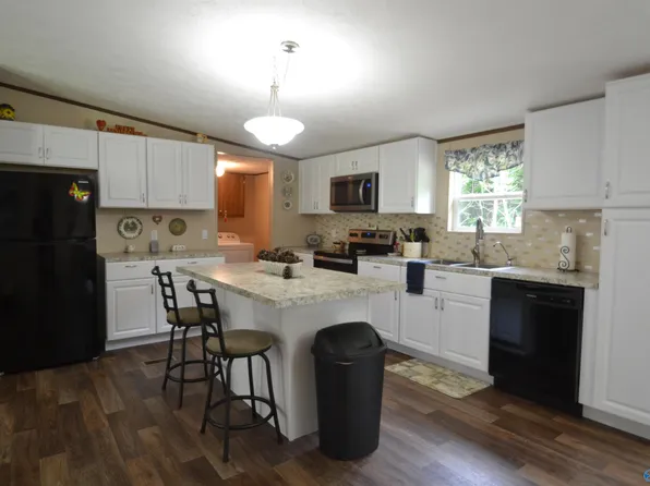 605 Peach Tree Rd, Boaz, AL 35956