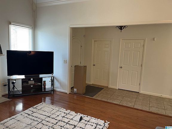 2nd image of 2420 Abbeyglen Pl