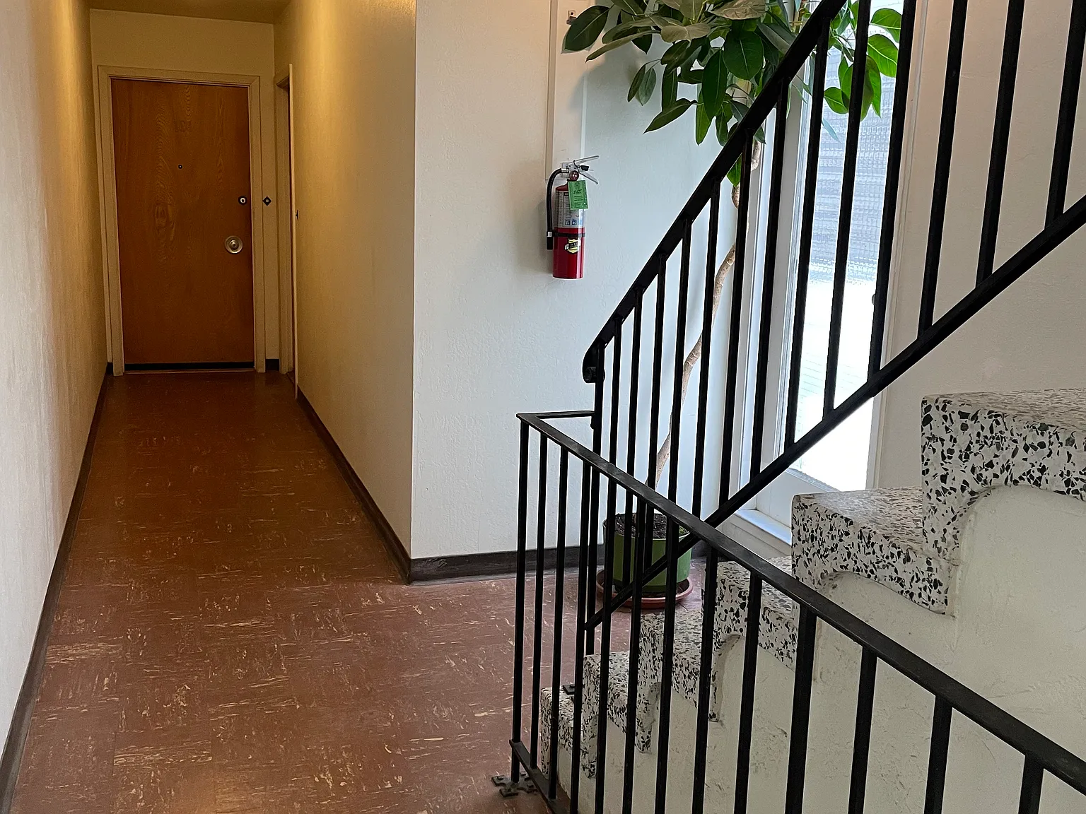 1 bed, 700 sqft, $3,400 — Photo 3