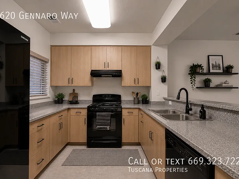 7620 Gennaro Way — Photo 6