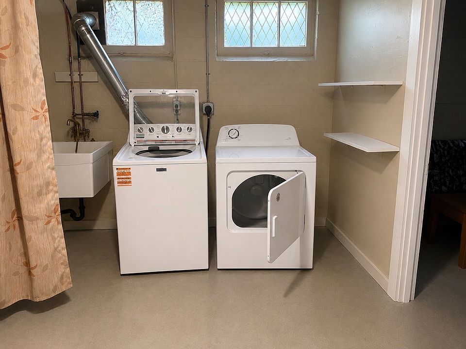 1st image of 4015 Quail Ave N #2