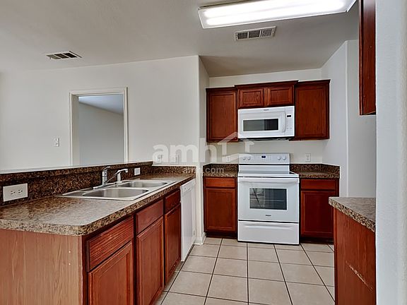 3rd image of 10025 Quail Glen Dr