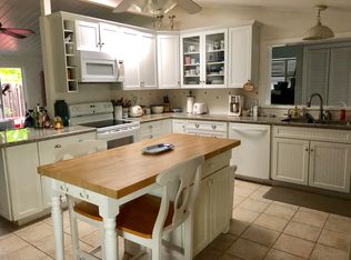 9 Aikahi Loop, Kailua, HI 96734