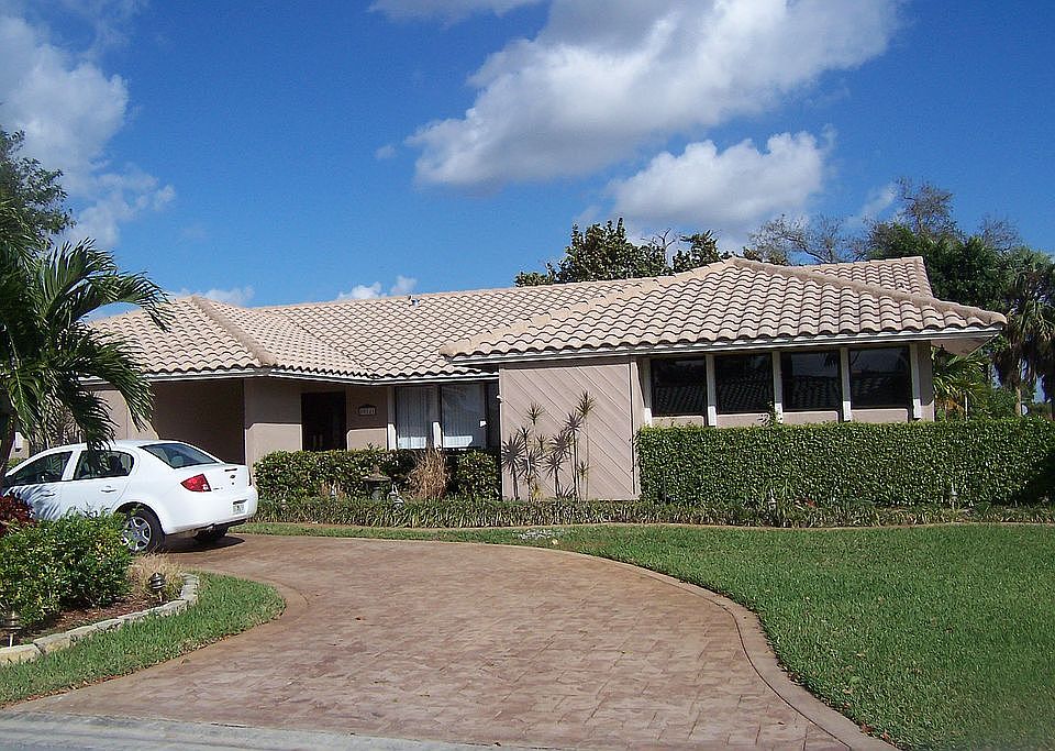 1st image of 10111 NW 2nd St