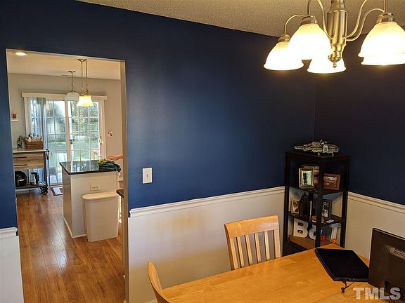2nd image of 12 Epping Ct