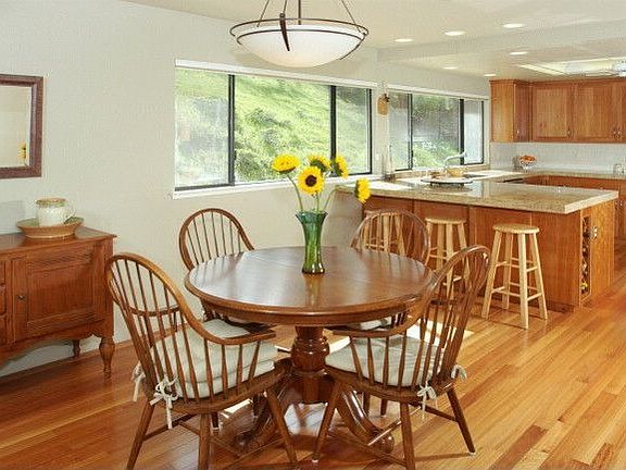 Casual Dining area/Brazilian Gum Floors