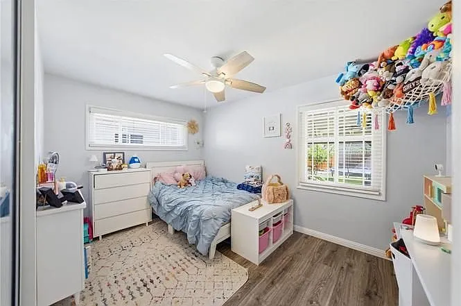 4869 Serrano Pl — Photo 11