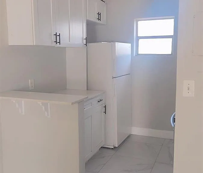 616 NW 5th Ave #2 — Photo 3