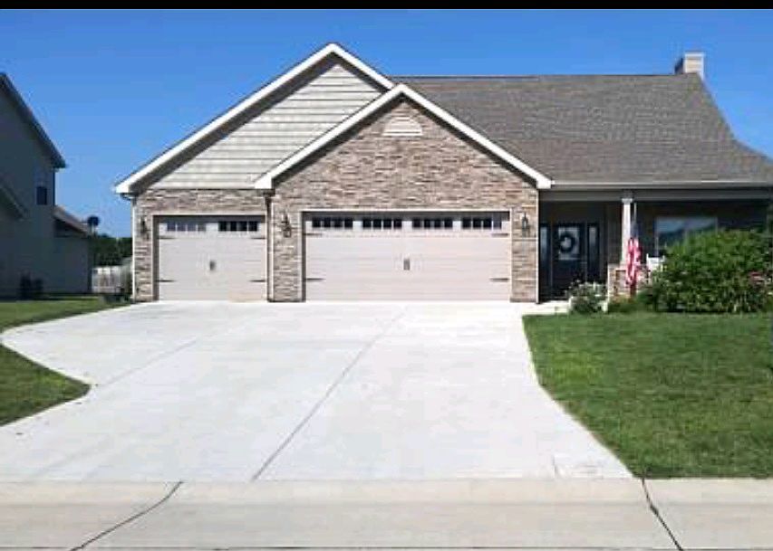 1st image of 4408 Amesbury Dr