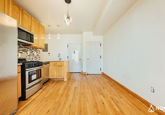 2nd image of 187 18th St #2G