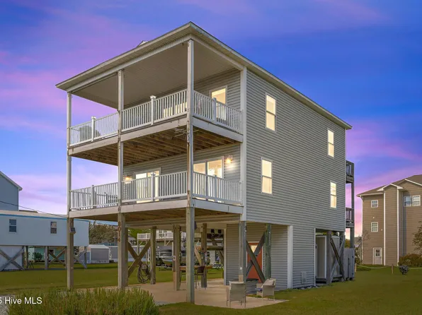 8014 8th Street, Surf City, NC 28445