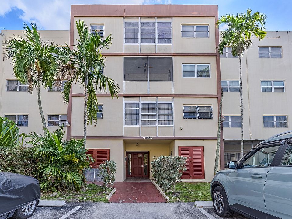 1st image of 4047 NW 16th Street #307