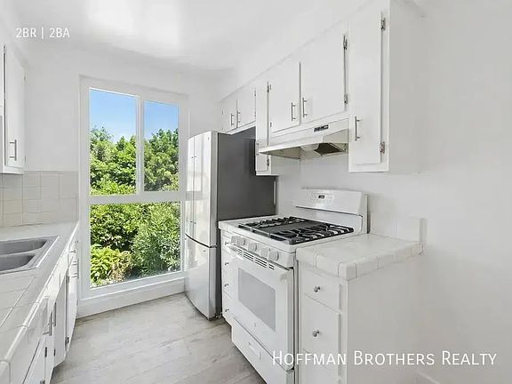 2nd image of 6828 Fulton Ave #6