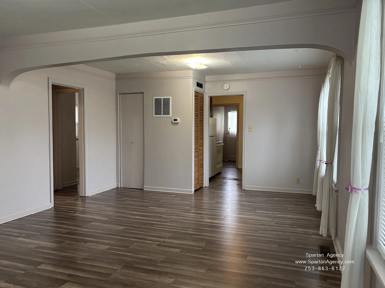 2 bed, 1158 sqft, $1,900 — Photo 2